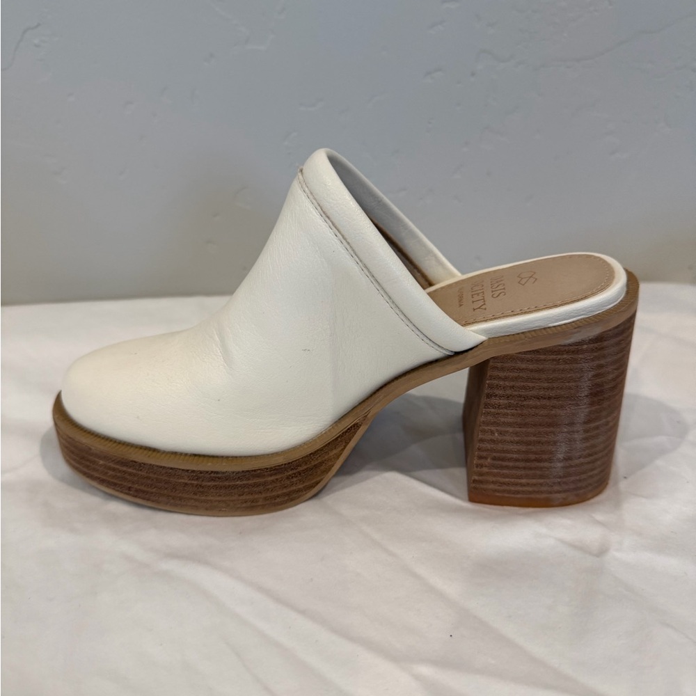 Oasis Cream Leather Mules with Brown Heel